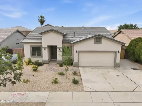 Exterior - 8006 W Whyman Ave, Phoenix, AZ 85043 photo 3 of 3