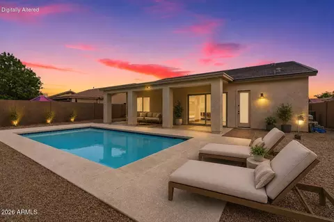Exterior - 8006 W Whyman Ave, Phoenix, AZ 85043 photo 4 of 4