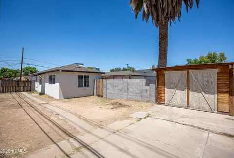 Exterior - 405 N Orange St, Mesa, AZ 85201 photo 3 of 7