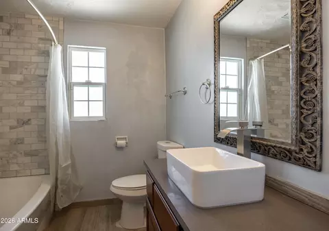 Bath - 405 N Orange St, Mesa, AZ 85201 photo 2 of 2