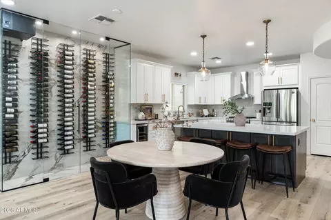Dining - 3756 E Matthew Dr, Phoenix, AZ 85050 photo 3 of 3