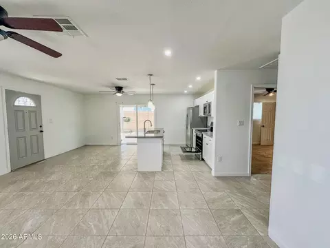 Living - 5408 S 19th Ave, Phoenix, AZ 85041 photo 1 of 2