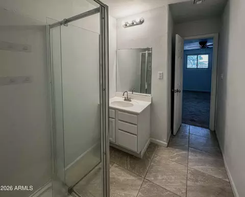 Bath - 5408 S 19th Ave, Phoenix, AZ 85041 photo 1 of 1