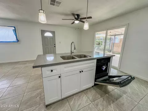 Kitchen - 5408 S 19th Ave, Phoenix, AZ 85041 photo 6 of 9