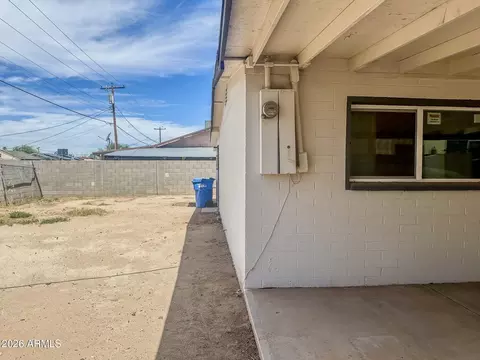 Exterior - 5408 S 19th Ave, Phoenix, AZ 85041 photo 1 of 2