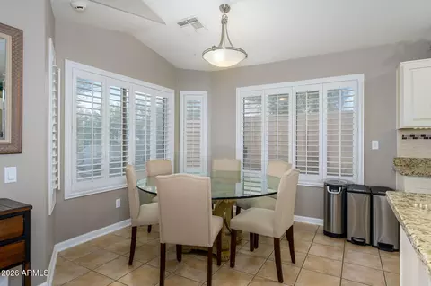 Dining - 3136 E Roveen Ave, Phoenix, AZ 85032 photo 2 of 2