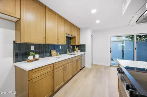 Kitchen - 857 N Cherry --, Mesa, AZ 85201 photo 4 of 4
