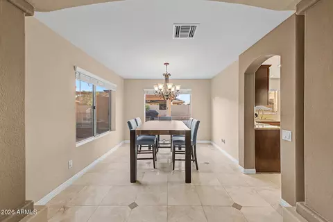 Dining - 4522 E Cathedral Rock Dr, Phoenix, AZ 85044 photo 1 of 2