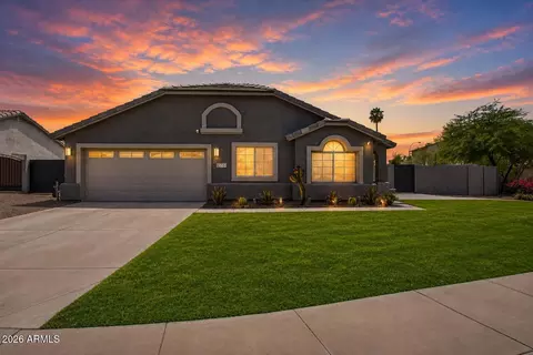 663 E Jasmine Cir, Mesa, AZ 85203