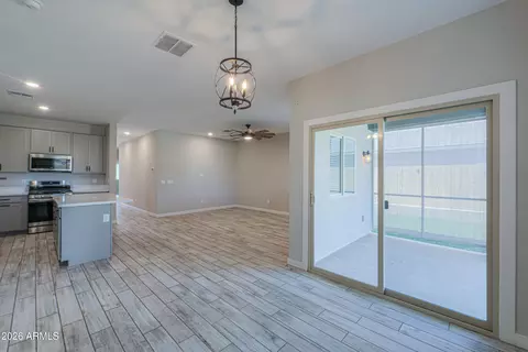 Entry Way - 748 E Ruby Dr, Casa Grande, AZ 85122 photo 9 of 10