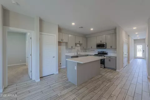 Entry Way - 748 E Ruby Dr, Casa Grande, AZ 85122 photo 10 of 10
