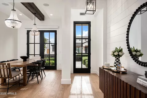 Entry Way - 4517 N 39th St, Phoenix, AZ 85018 photo 1 of 4