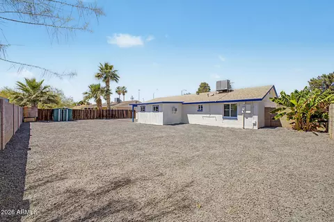 Exterior - 1645 W Thunderbird Rd, Phoenix, AZ 85023 photo 7 of 9