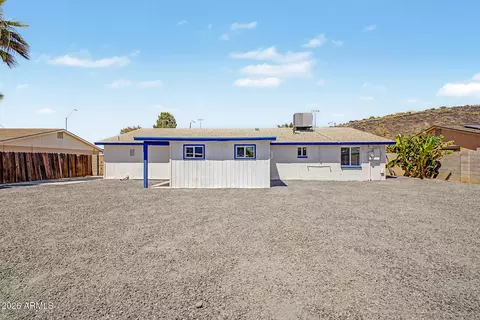 Exterior - 1645 W Thunderbird Rd, Phoenix, AZ 85023 photo 6 of 9