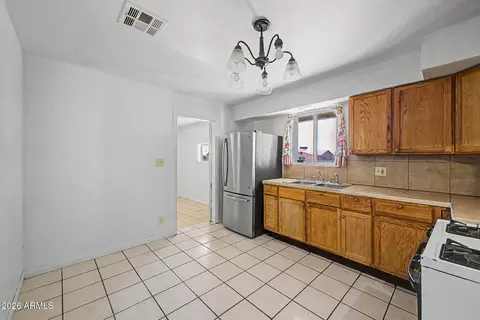 Kitchen - 2073 W Chambers St, Phoenix, AZ 85041 photo 1 of 2
