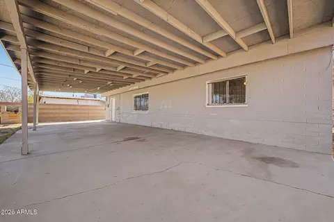 Exterior - 2073 W Chambers St, Phoenix, AZ 85041 photo 5 of 8