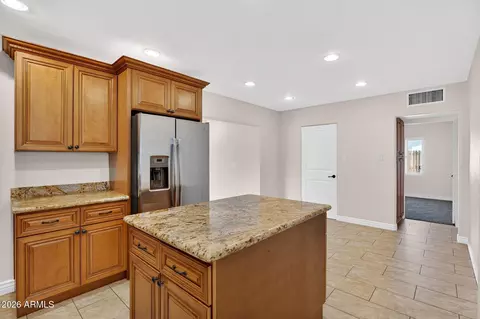 Kitchen - 2726 E Fairmount Ave, Phoenix, AZ 85016 photo 4 of 5