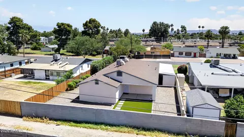 View/Area - 2726 E Fairmount Ave, Phoenix, AZ 85016 photo 3 of 4