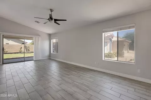 Living - 3126 E Capitan Dreyfus Ave, Phoenix, AZ 85032 photo 3 of 5