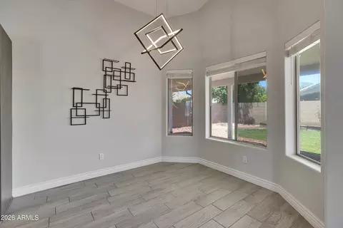 Dining - 3126 E Capitan Dreyfus Ave, Phoenix, AZ 85032 photo 2 of 2