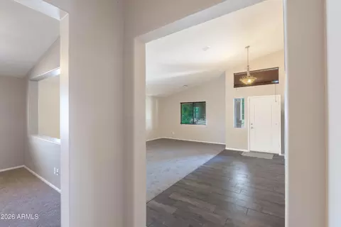 Entry Way - 7007 W Getty Dr, Phoenix, AZ 85043 photo 1 of 4