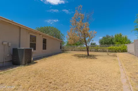 Exterior - 7007 W Getty Dr, Phoenix, AZ 85043 photo 3 of 4