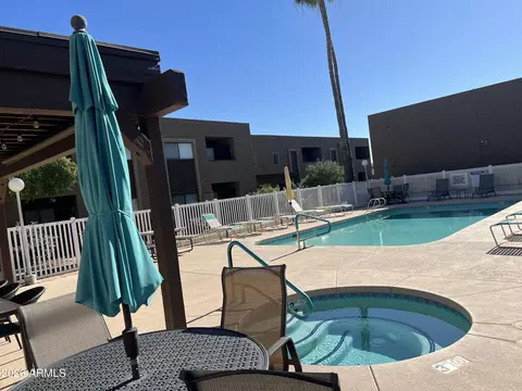 886 W Galveston St #215, Chandler, AZ 85225