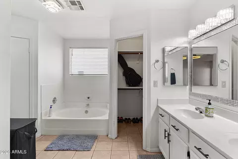 Bath - 9002 W Coronado Rd, Phoenix, AZ 85037 photo 2 of 4