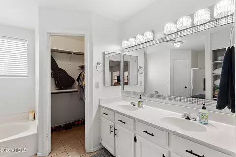 Bath - 9002 W Coronado Rd, Phoenix, AZ 85037 photo 3 of 4