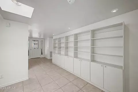 Entry Way - 4303 E Fairmount Ave, Phoenix, AZ 85018 photo 2 of 2