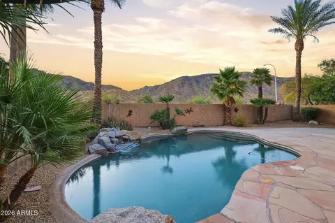 Exterior - 718 E Mountain Sage Dr, Phoenix, AZ 85048 photo 4 of 6