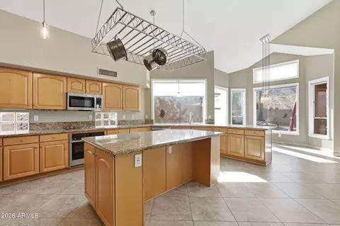 Kitchen - 718 E Mountain Sage Dr, Phoenix, AZ 85048 photo 1 of 1