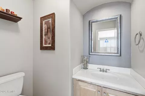 Bath - 718 E Mountain Sage Dr, Phoenix, AZ 85048 photo 2 of 2