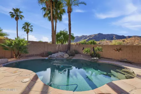 Exterior - 718 E Mountain Sage Dr, Phoenix, AZ 85048 photo 3 of 6
