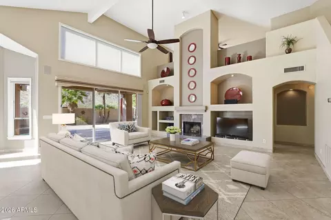 Living - 718 E Mountain Sage Dr, Phoenix, AZ 85048 photo 6 of 6