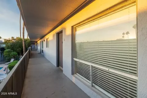 Entry Way - 3230 E Pinchot Ave #32, Phoenix, AZ 85018 photo 1 of 1