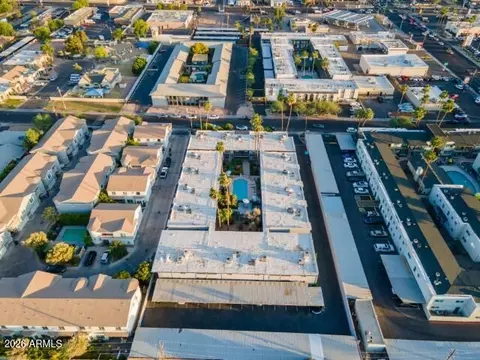View/Area - 3230 E Pinchot Ave #32, Phoenix, AZ 85018 photo 6 of 9