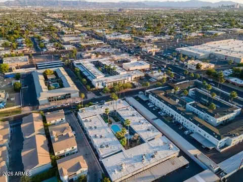View/Area - 3230 E Pinchot Ave #32, Phoenix, AZ 85018 photo 8 of 9