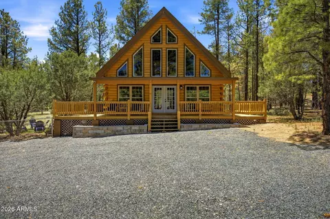Exterior - 2905 Lodgepole Rd, Overgaard, AZ 85933 photo 3 of 7