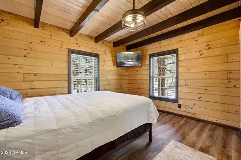 Bedroom - 2905 Lodgepole Rd, Overgaard, AZ 85933 photo 1 of 6