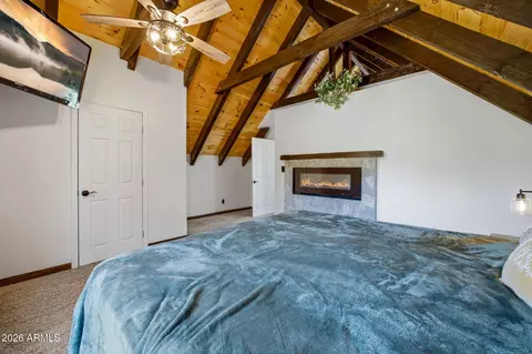 Bedroom - 2905 Lodgepole Rd, Overgaard, AZ 85933 photo 6 of 6