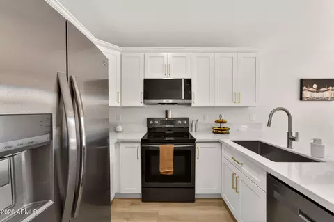 Kitchen - 1422 E Mineral Rd, Gilbert, AZ 85234 photo 2 of 3