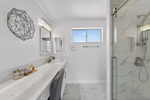 Bath - 1422 E Mineral Rd, Gilbert, AZ 85234 photo 3 of 5