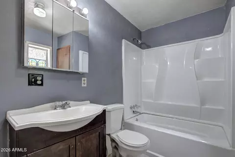 Bath - 212 E Mckamey St, Payson, AZ 85541 photo 5 of 7