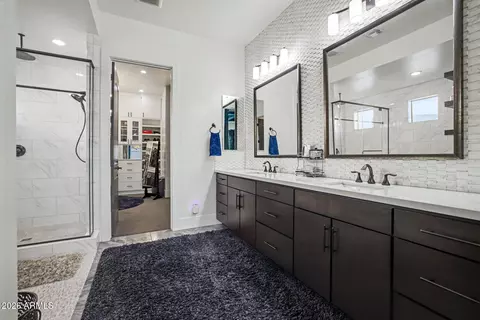 Bath - 1682 E Gillcrest Rd, Gilbert, AZ 85298 photo 1 of 5