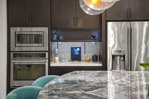 Kitchen - 1682 E Gillcrest Rd, Gilbert, AZ 85298 photo 3 of 7