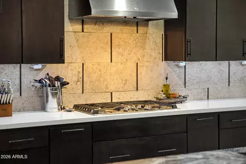 Kitchen - 1682 E Gillcrest Rd, Gilbert, AZ 85298 photo 2 of 7