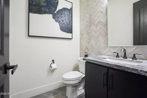 Bath - 1682 E Gillcrest Rd, Gilbert, AZ 85298 photo 4 of 5