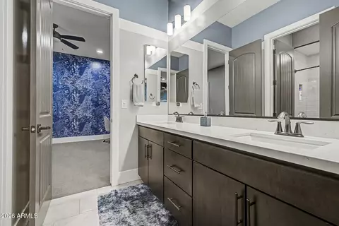 Bath - 1682 E Gillcrest Rd, Gilbert, AZ 85298 photo 3 of 4