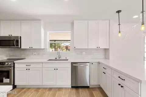 Kitchen - 6060 E Dallas St, Mesa, AZ 85205 photo 2 of 3